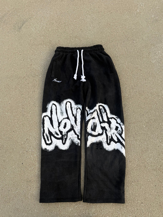 BLACK & WHITE NOVAÌR SWEATPANTS